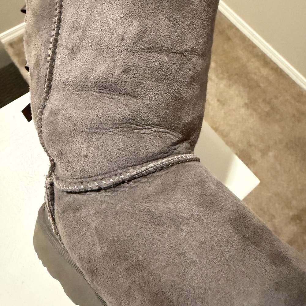 UGG Bailey Bow II Boots - Picture 9 of 12